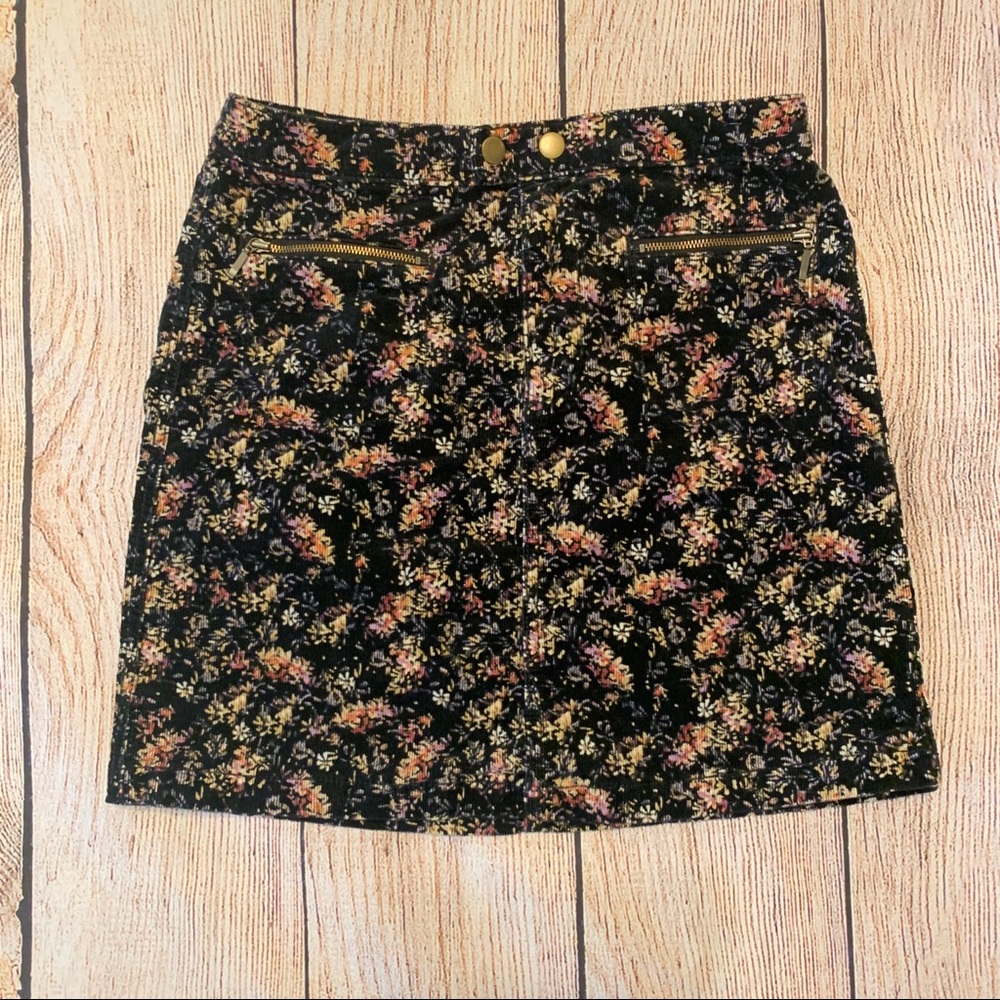 Floral pencil skirt